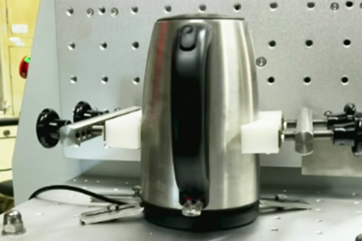 <span style='font-size:18px;'>Kiểm tra kéo cho ấm đun nước không dây</span>